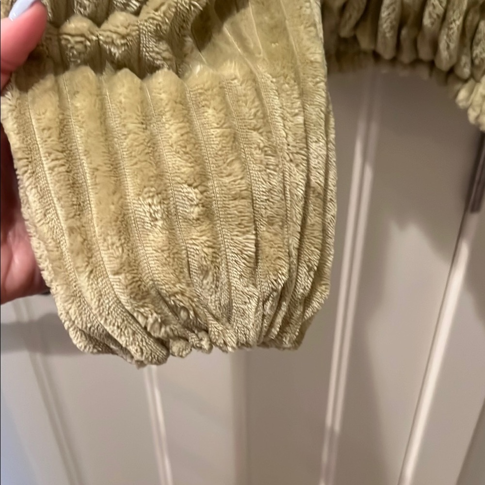 Pale Green Ribbed Faux Fur Jacket - Picture 6 of 6